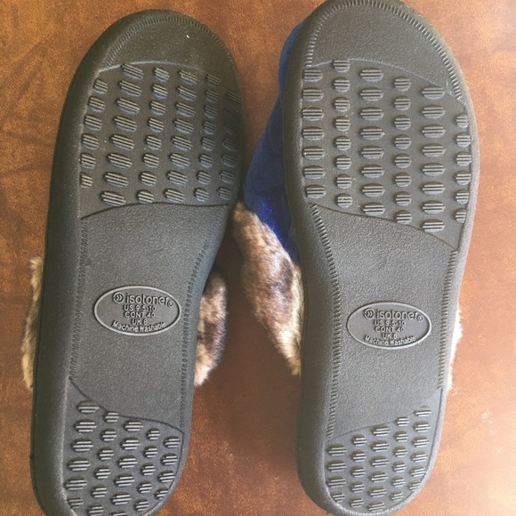 NWOT Isotoner Dark Blue Slippers - Picture 4 of 4